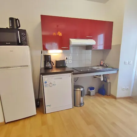 Zenitude, T3, Centre Luchon, Wifi, Casier A Skis, Ascenseur, 6 Personnes Apartment *