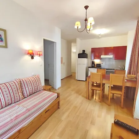 شقة Zenitude, T3, Centre Luchon, Wifi, Casier A Skis, Ascenseur, 6 Personnes