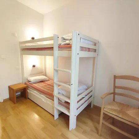 Zenitude, T3, Centre Luchon, Wifi, Casier A Skis, Ascenseur, 6 Personnes * Bagneres-de-Luchon